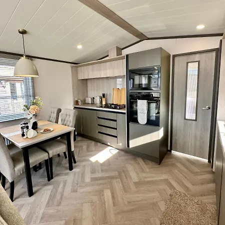 Oakland With Hot Tub And Free Parking * York